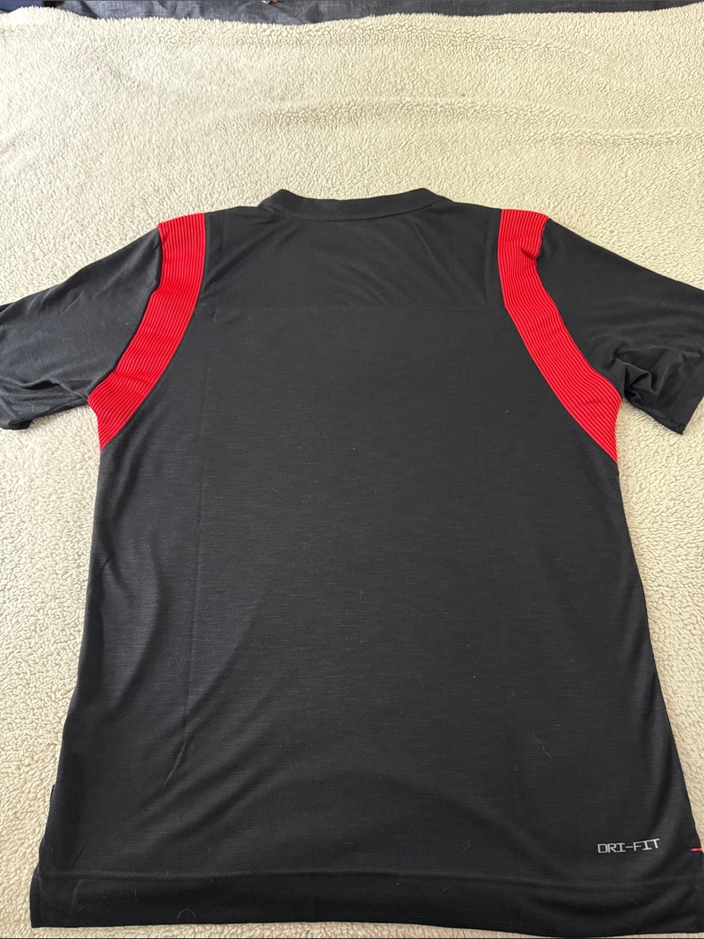 University of Georgia Bulldogs Nike Training Jersey - Picture 2 of 7